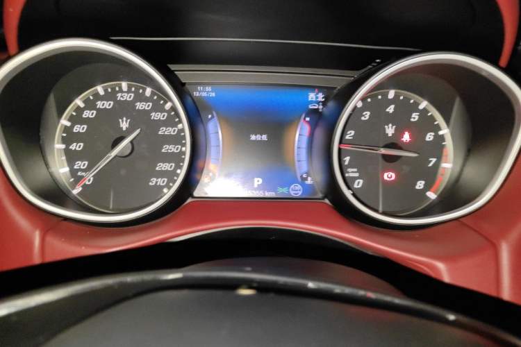 Used Maserati Levante 2016 3.0T Standard Edition Instrument Cluster