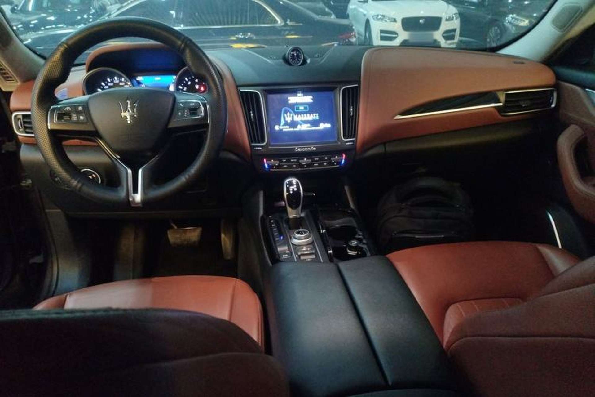 Used Maserati Levante 2016 3.0T Standard Edition Center Console