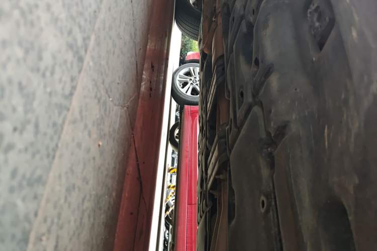Used Maserati Levante 2016 3.0T Standard Edition Chassis Rear Left