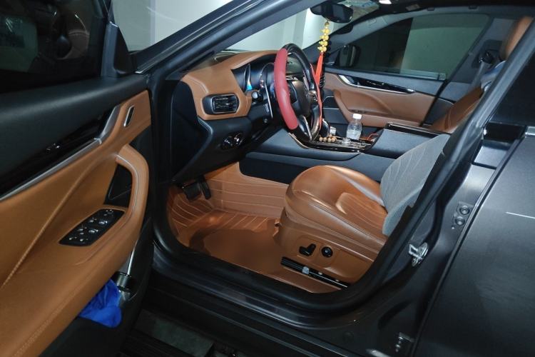 Used Maserati Levante 2016 3.0T Standard Edition Driver Seat
