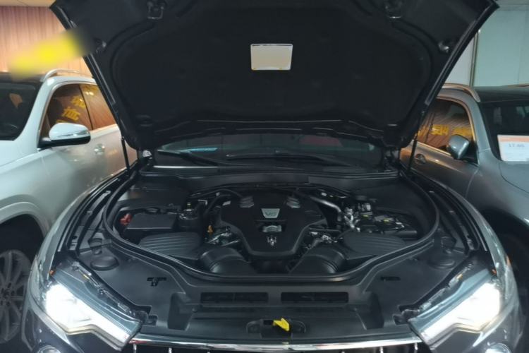 Used Maserati Levante 2016 3.0T Standard Edition Engine Bay