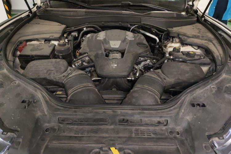 Used Maserati Levante 2016 3.0T Standard Edition Engine Bay