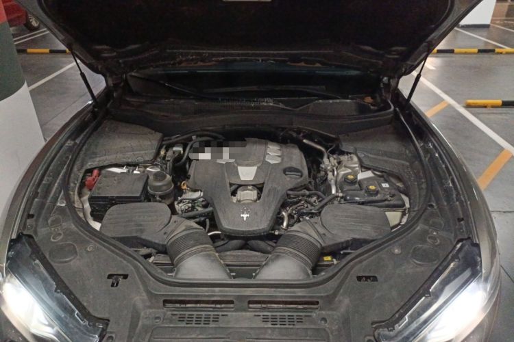 Used Maserati Levante 2016 3.0T Standard Edition Engine Bay