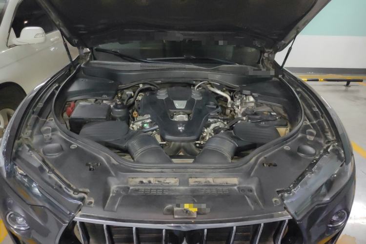 Used Maserati Levante 2016 3.0T Standard Edition Engine Bay