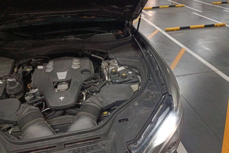 Used Maserati Levante 2016 3.0T Standard Edition Engine Bay Left