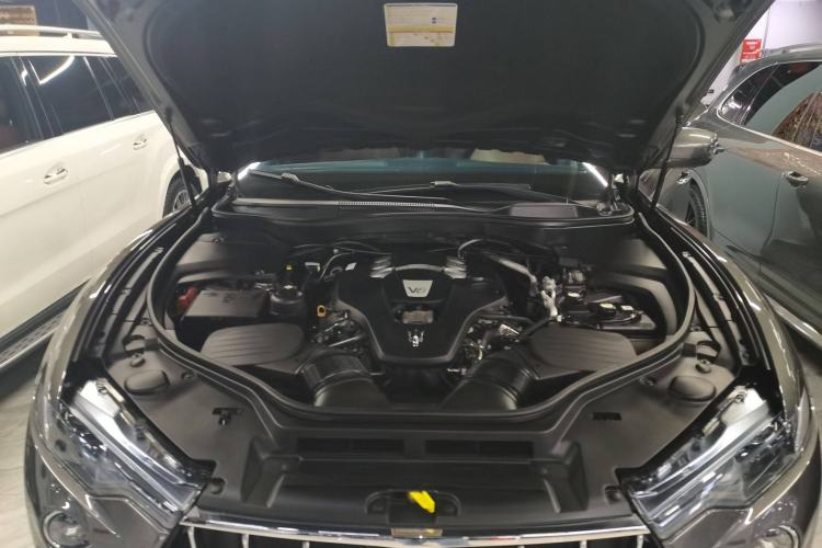 Used Maserati Levante 2016 3.0T Standard Edition Engine Bay