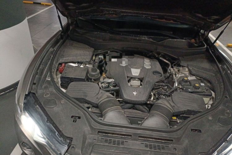 Used Maserati Levante 2016 3.0T Standard Edition Engine Bay Right