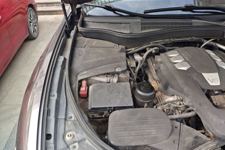 Used Maserati Levante 2016 3.0T Standard Edition Engine Bay Right