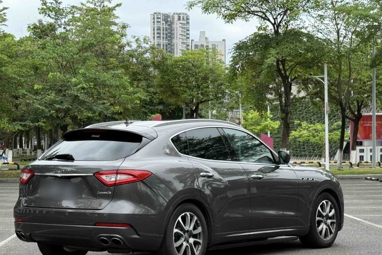 Used Maserati Levante 2016 3.0T Standard Edition Exterior 4