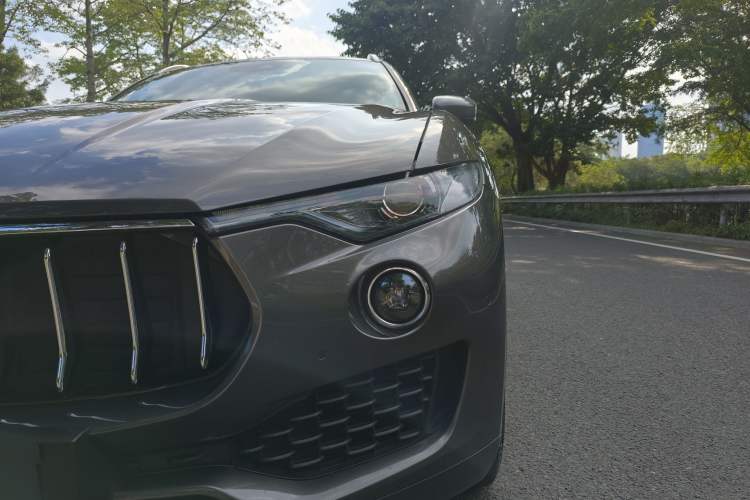 Used Maserati Levante 2016 3.0T Standard Edition Exterior 4