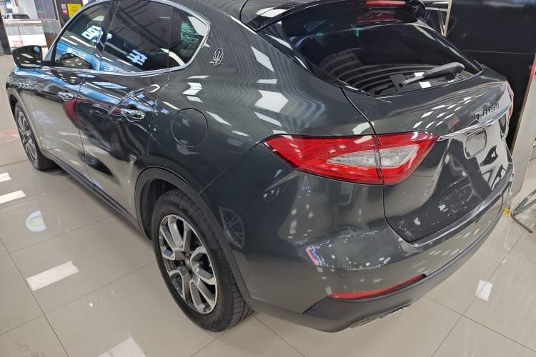 Used Maserati Levante 2016 3.0T Standard Edition Exterior 5