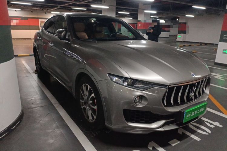 Used Maserati Levante 2016 3.0T Standard Edition Front Right 45 Deg