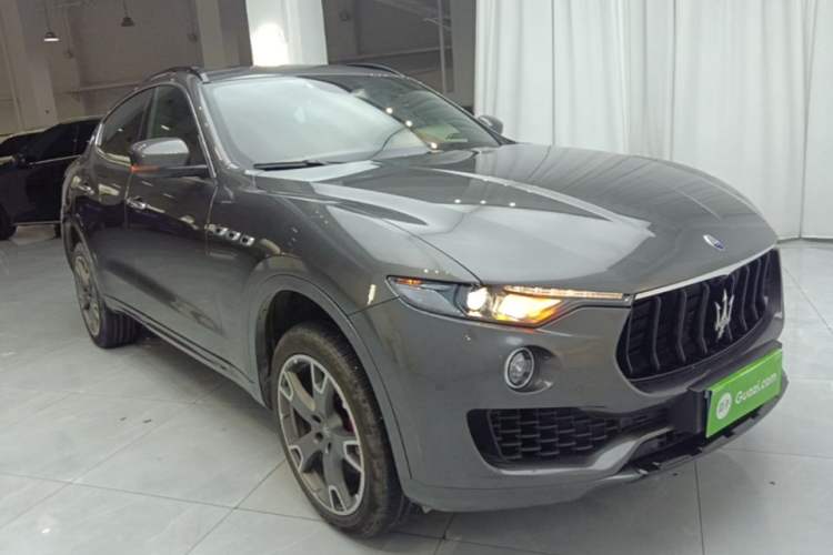 Used Maserati Levante 2016 3.0T Standard Edition Front Right 45 Deg