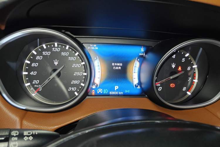 Used Maserati Levante 2016 3.0T Standard Edition Instrument Cluster