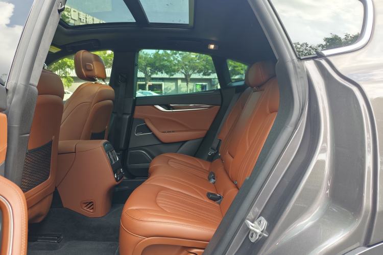 Used Maserati Levante 2016 3.0T Standard Edition Interior 2