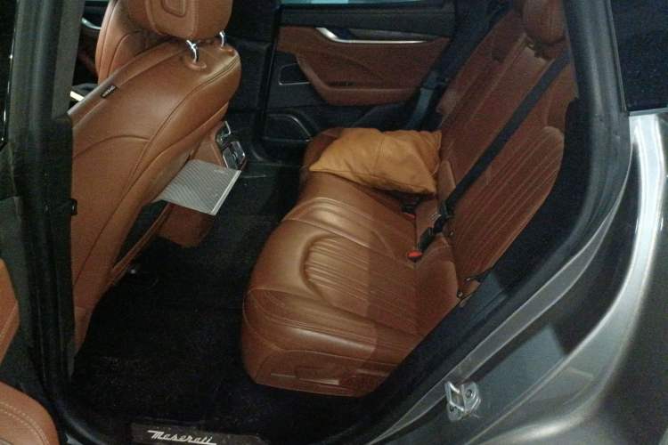Used Maserati Levante 2016 3.0T Standard Edition Interior 2