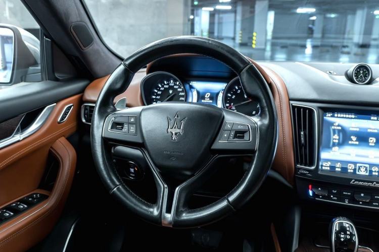 Used Maserati Levante 2016 3.0T Standard Edition Interior 3