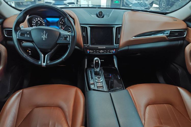 Used Maserati Levante 2016 3.0T Standard Edition Interior 3