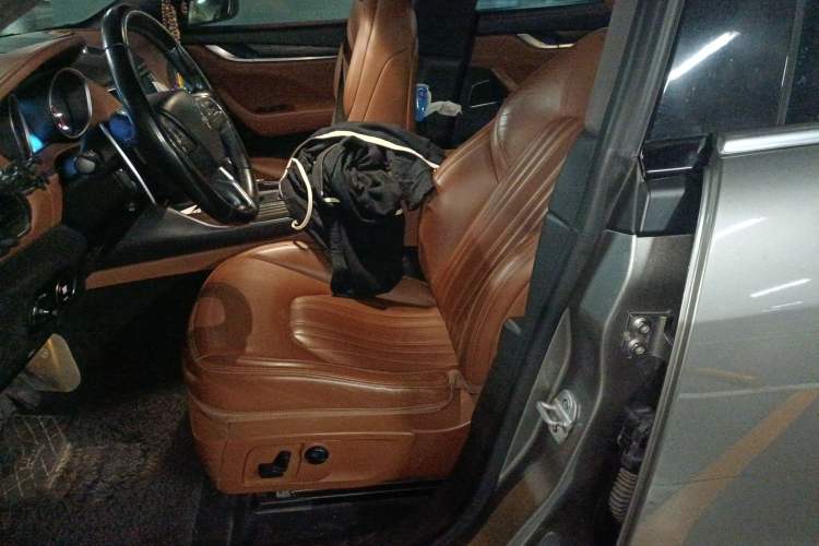 Used Maserati Levante 2016 3.0T Standard Edition Left Front Seat