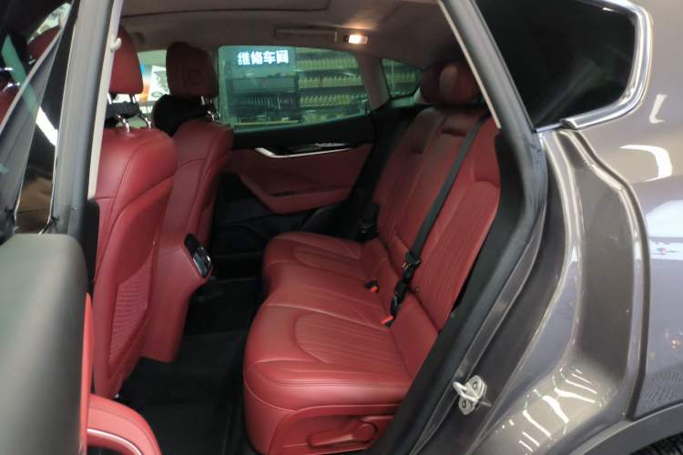 Used Maserati Levante 2016 3.0T Standard Edition Left Rear Seat