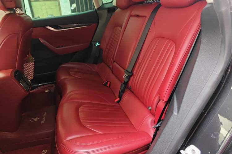 Used Maserati Levante 2016 3.0T Standard Edition Left Rear Seat