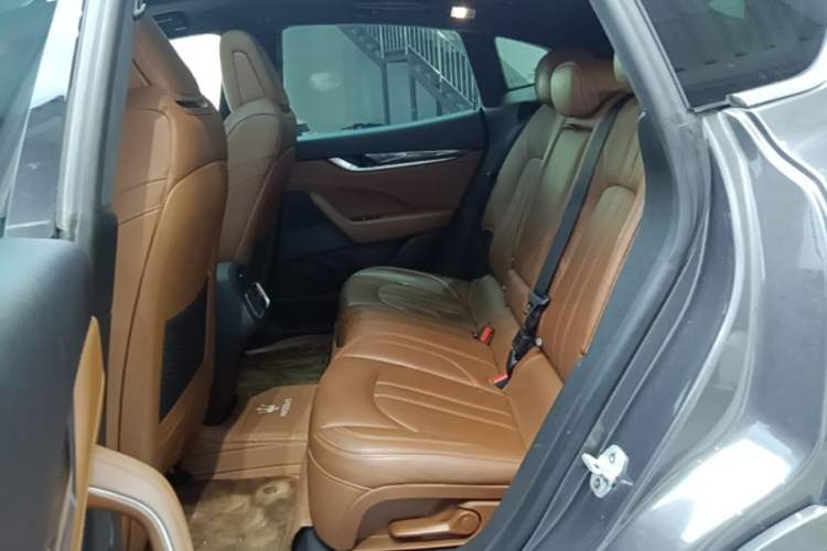 Used Maserati Levante 2016 3.0T Standard Edition Left Rear Seat