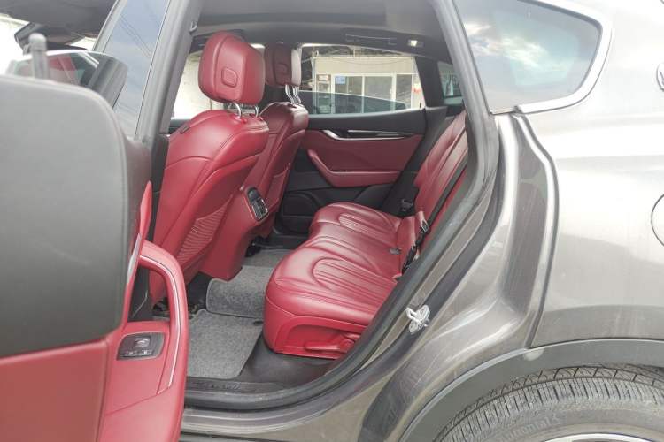 Used Maserati Levante 2016 3.0T Standard Edition Left Rear Seat