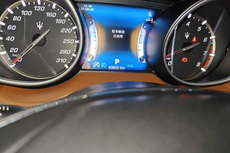 Used Maserati Levante 2016 3.0T Standard Edition Odometer Close Up