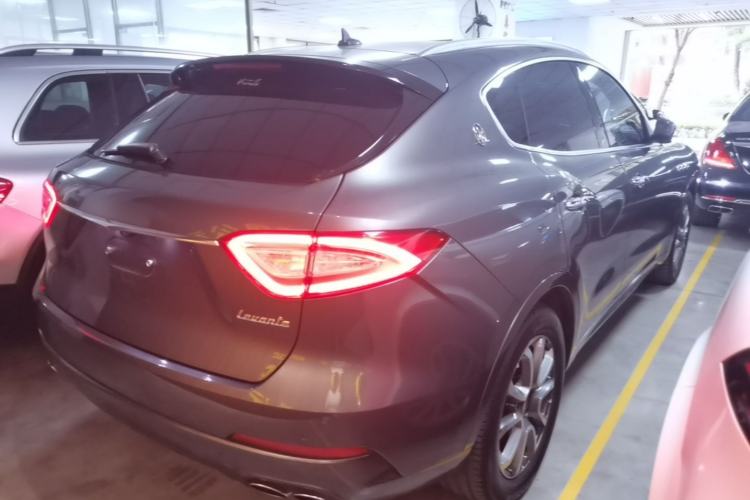 Used Maserati Levante 2016 3.0T Standard Edition Rear Right 45 Deg