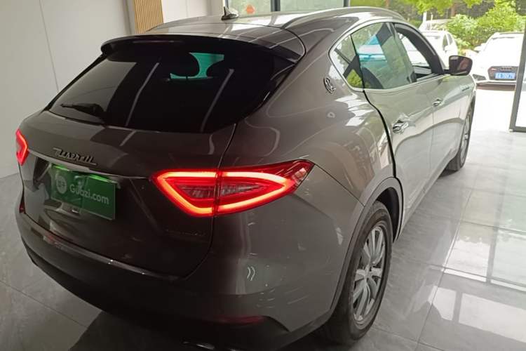 Used Maserati Levante 2016 3.0T Standard Edition Rear Right 45 Deg