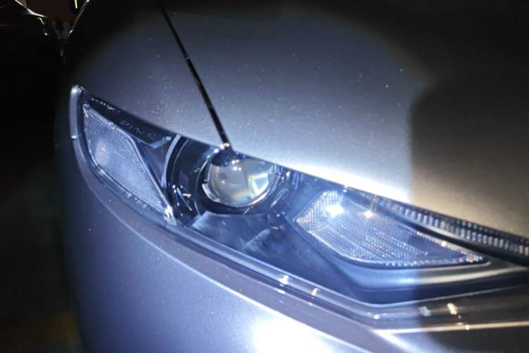 Used Maserati Levante 2016 3.0T Standard Edition Right Front Headlight