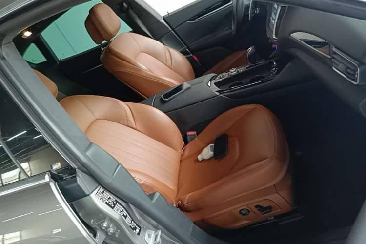 Used Maserati Levante 2016 3.0T Standard Edition Right Front Seat