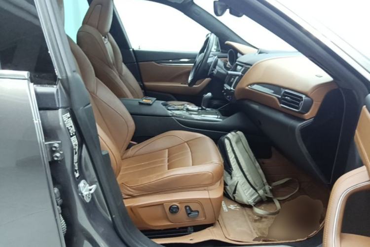 Used Maserati Levante 2016 3.0T Standard Edition Right Front Seat