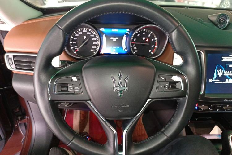 Used Maserati Levante 2016 3.0T Standard Edition Steering Wheel