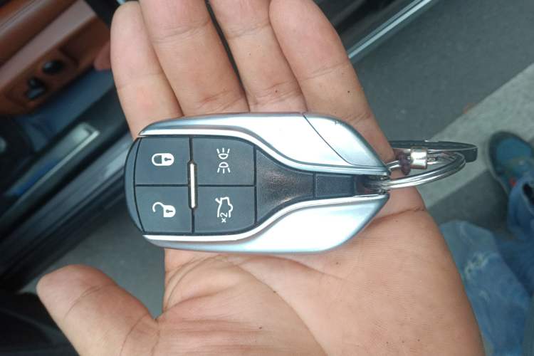 Used Maserati Levante 2016 3.0T Standard Edition Vehicle Key