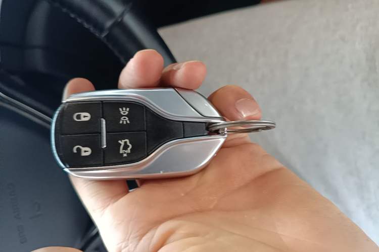 Used Maserati Levante 2016 3.0T Standard Edition Vehicle Key