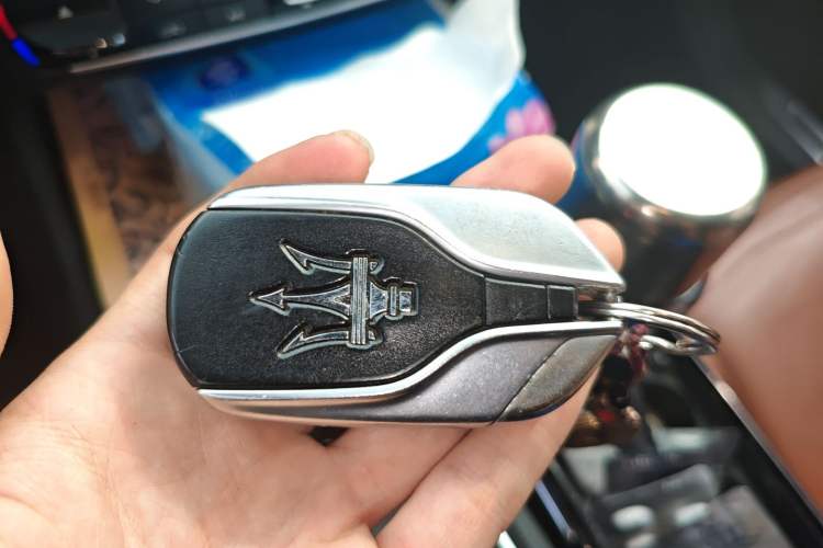 Used Maserati Levante 2016 3.0T Standard Edition Vehicle Key