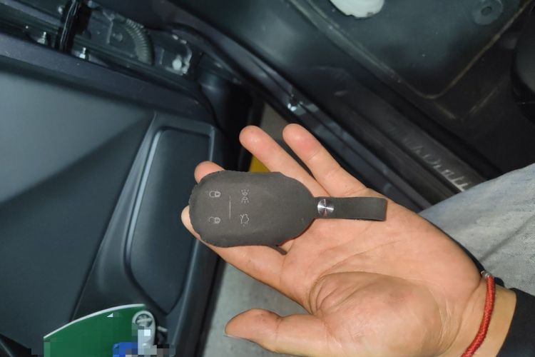 Used Maserati Levante 2016 3.0T Standard Edition Vehicle Key