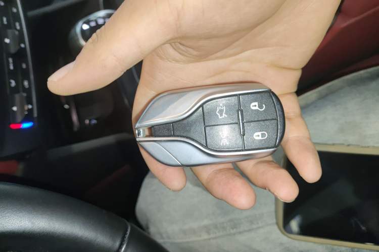 Used Maserati Levante 2016 3.0T Standard Edition Vehicle Key