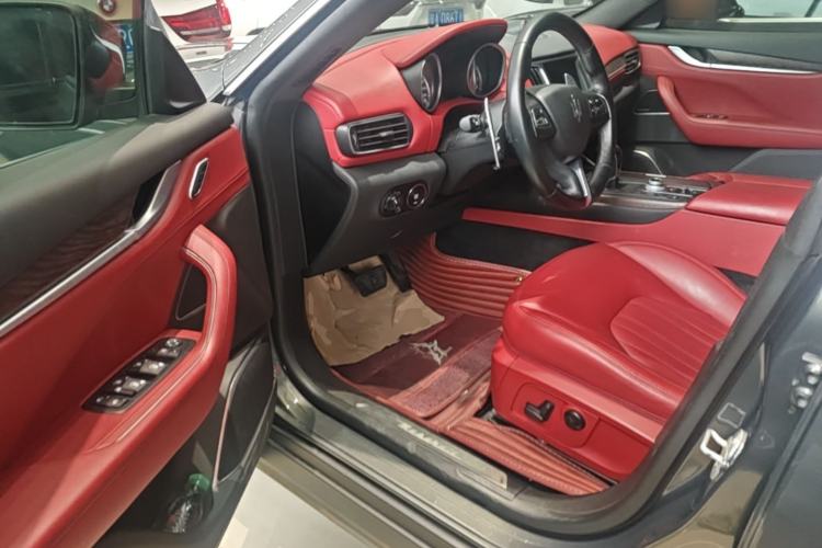 Used Maserati Levante 2016 3.0T Standard Edition Driver Seat