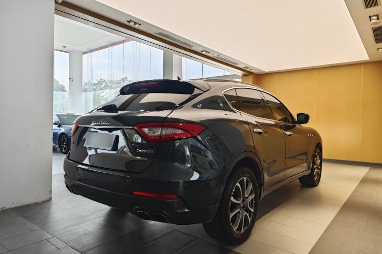 Used Maserati Levante 2016 3.0T Standard Edition Exterior 2