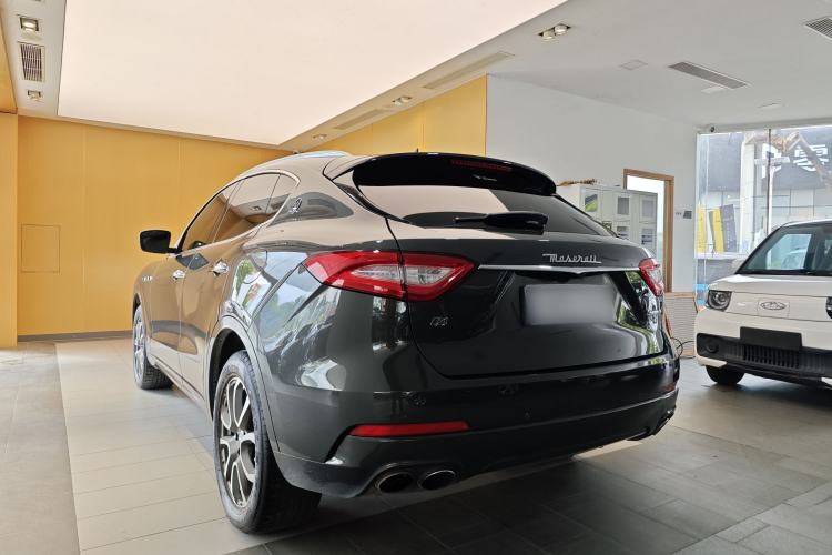 Used Maserati Levante 2016 3.0T Standard Edition Exterior 5