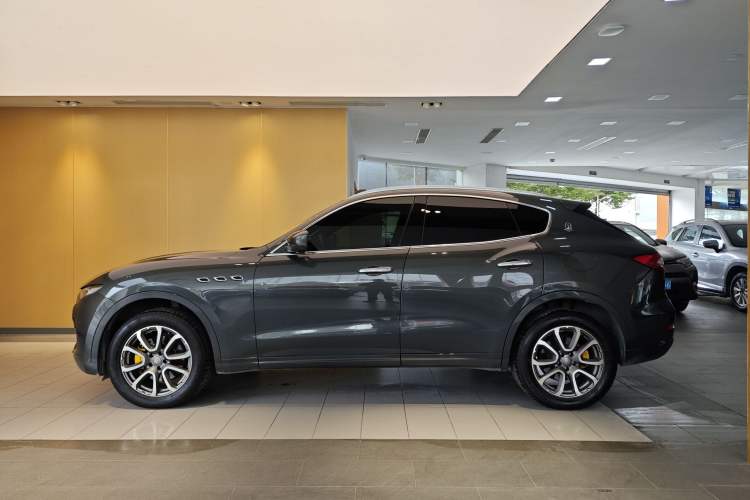 Used Maserati Levante 2016 3.0T Standard Edition Exterior 6