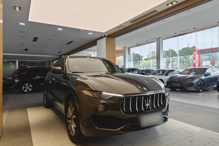 Used Maserati Levante 2016 3.0T Standard Edition Exterior 8