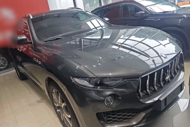 Used Maserati Levante 2016 3.0T Standard Edition Front Right 45 Deg
