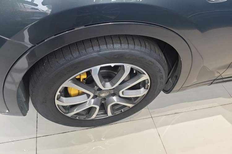 Used Maserati Levante 2016 3.0T Standard Edition Left Front Wheel Hub