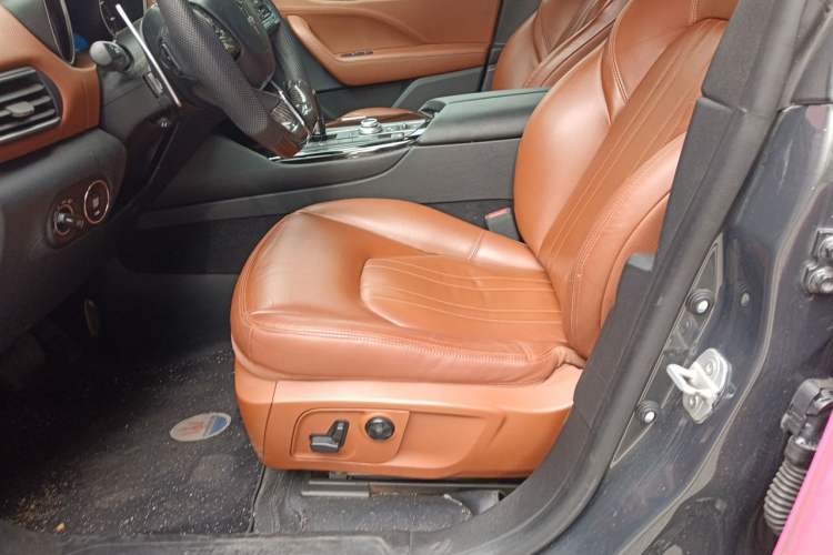 Used Maserati Levante 2016 3.0T Standard Edition Left Front Seat