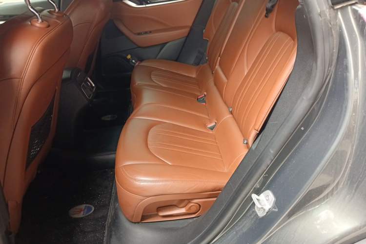 Used Maserati Levante 2016 3.0T Standard Edition Left Rear Seat