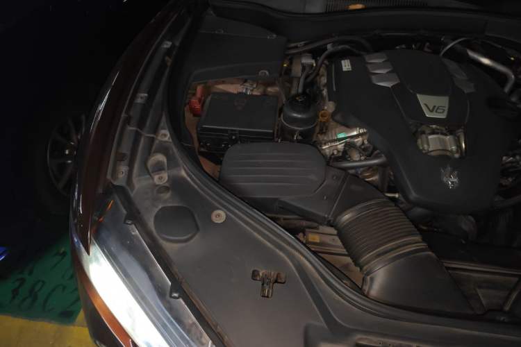 Used Maserati Levante 2016 3.0T Standard Edition Engine Bay Right