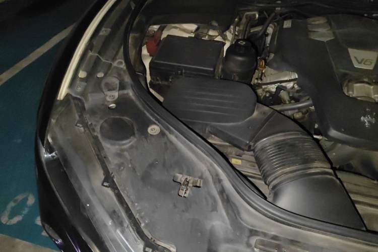 Used Maserati Levante 2016 3.0T Standard Edition Engine Bay Right